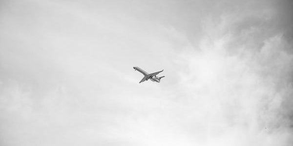 7 Expert Tips on Avoiding Jet Lag